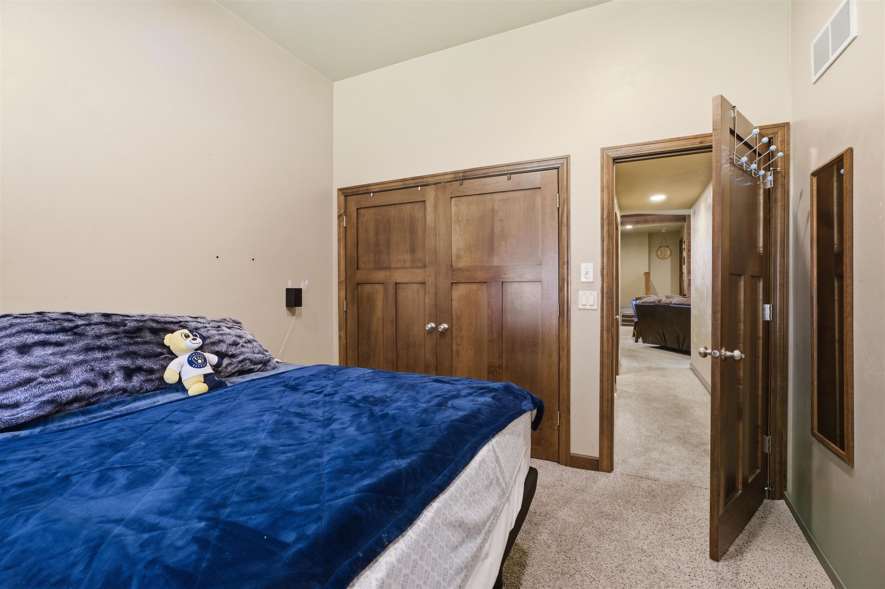 11 South Kools Court Appleton, WI 54914 - Photo 17 of 37