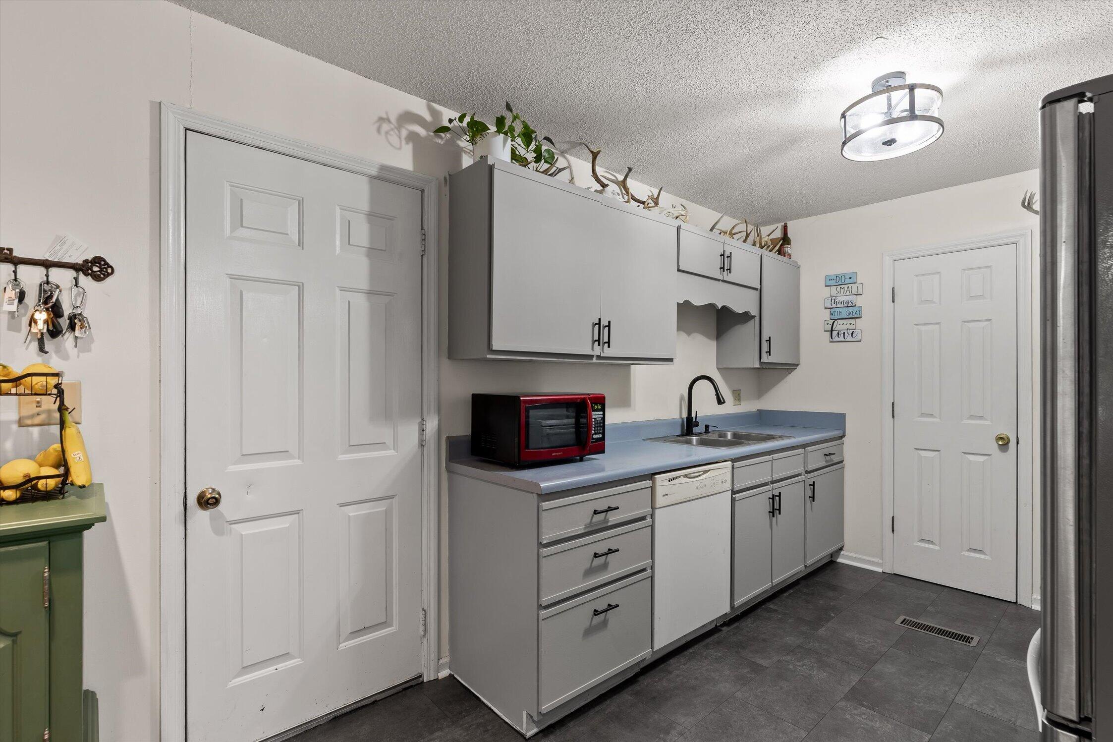 1884 Peavine Road Rock Spring, GA 30739 - Photo 13 of 29 15-1884 Peavine-7