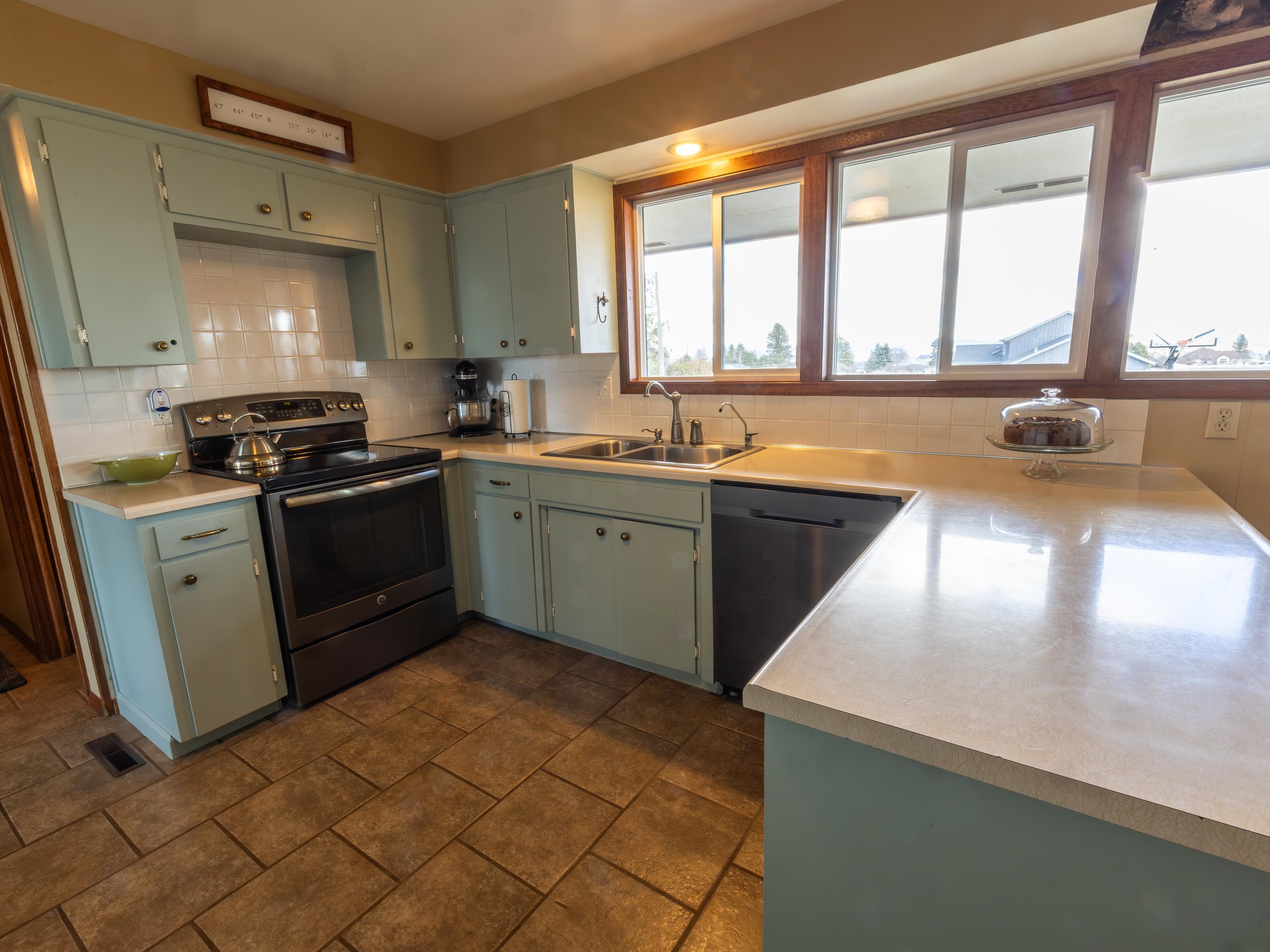 9707 North Edna Street Spokane, WA 99208 - Photo 14 of 48