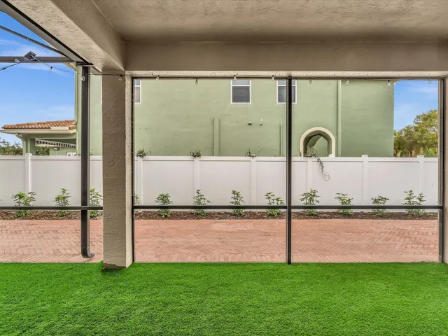 $1,089,000 | 10844 Lake Wynds Court, Boynton Beach, FL 33437