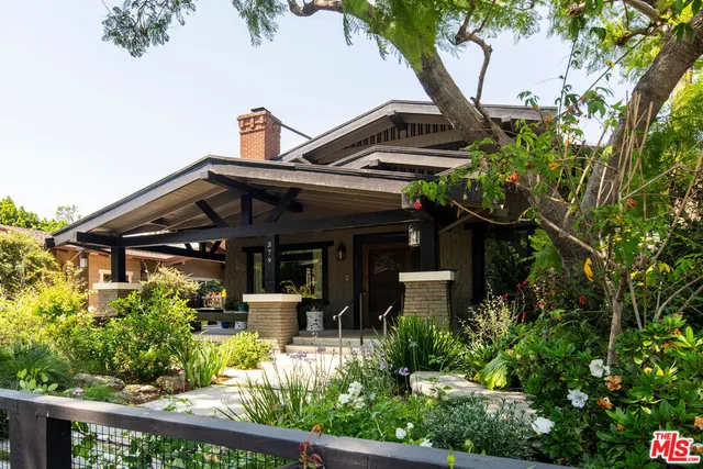 $2,100,000 | 379 North Wilton Place, Los Angeles, CA 90004