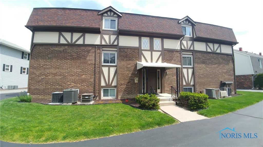 2233 Rockspring Road, Unit 2B Toledo, OH 43614 - Photo 13 of 14 Gallery Image 13