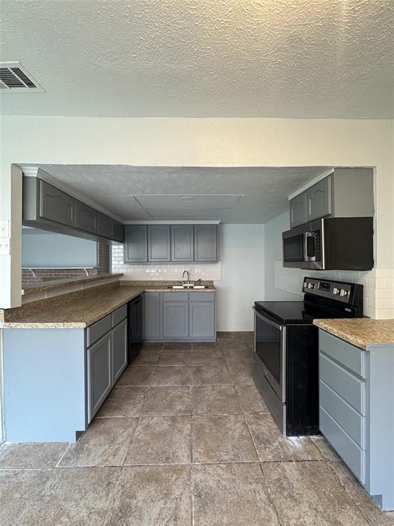 3205 Galaxie Road Garland, TX 75044 - Photo 7 of 9