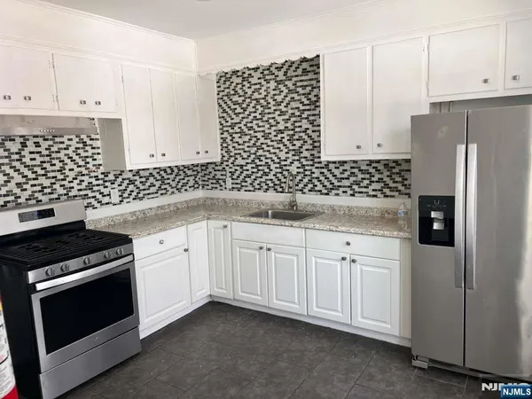 $2,000 | 16 Home Place, Unit 2, Clifton, NJ 07011