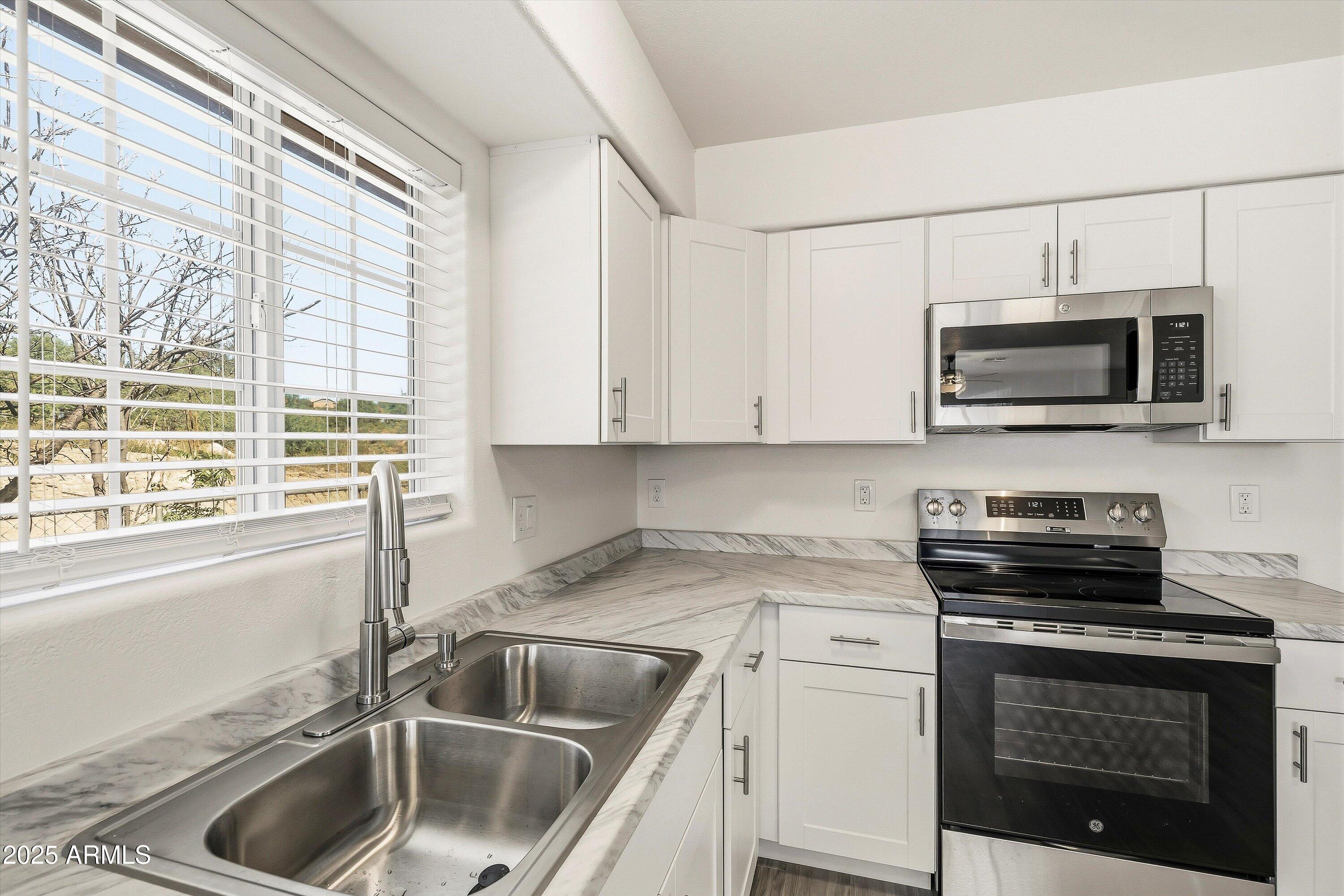1029 Camino Estrella Rio Rico, AZ 85648 - Photo 8 of 20 12-Kitchen