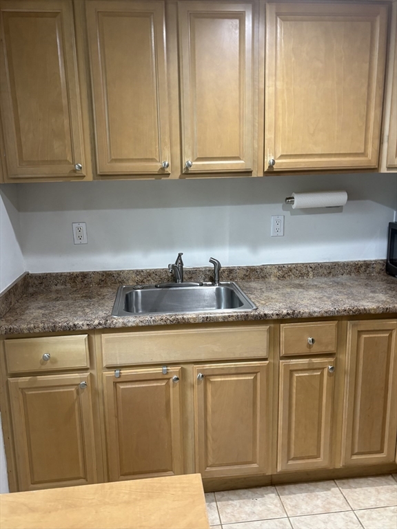 31 Edward Road, Unit SINGLE FAM Newton, MA 02465 - Photo 4 of 21