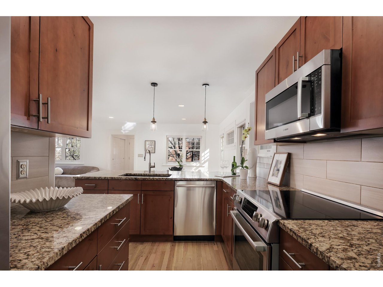 751 Grant Place Boulder, CO 80302 - Photo 11 of 38