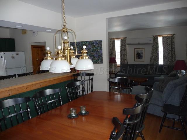 407 Hancock Road Pittsfield, MA 01201 - Photo 3 of 12 Dinning Rm