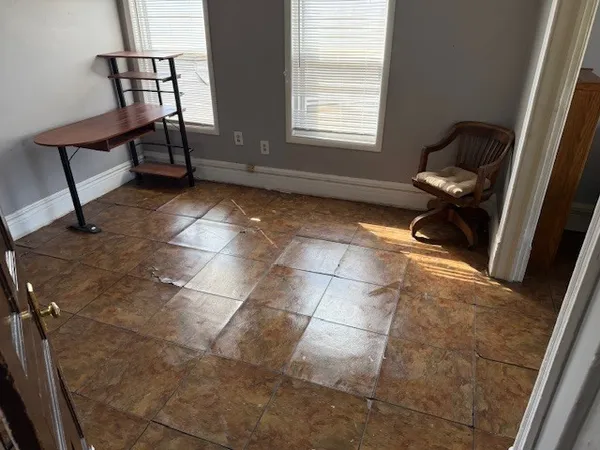 $229,999 | 10011 South Exchange Avenue, Chicago, IL 60617