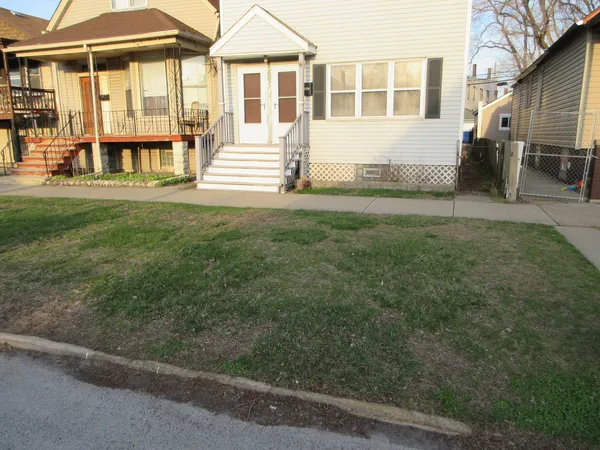 $229,999 | 10011 South Exchange Avenue, Chicago, IL 60617