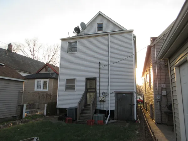 $229,999 | 10011 South Exchange Avenue, Chicago, IL 60617