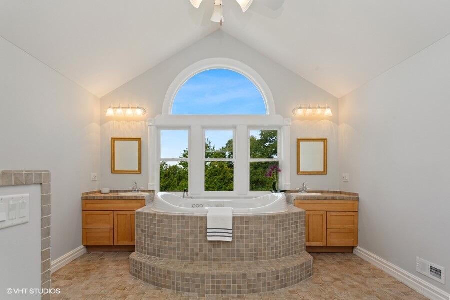 16510 Three Oaks Road Three Oaks, MI 49128 - Photo 12 of 27 10_16510ThreeOaksRd_13_PrimaryBathroom_L