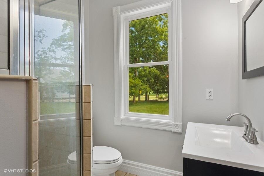 16510 Three Oaks Road Three Oaks, MI 49128 - Photo 18 of 27 15_16510ThreeOaksRd_8_Bathroom_LowRes
