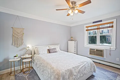 $335,000 | 14 Glen Hollow Drive, Unit E2, Holtsville, NY 11742