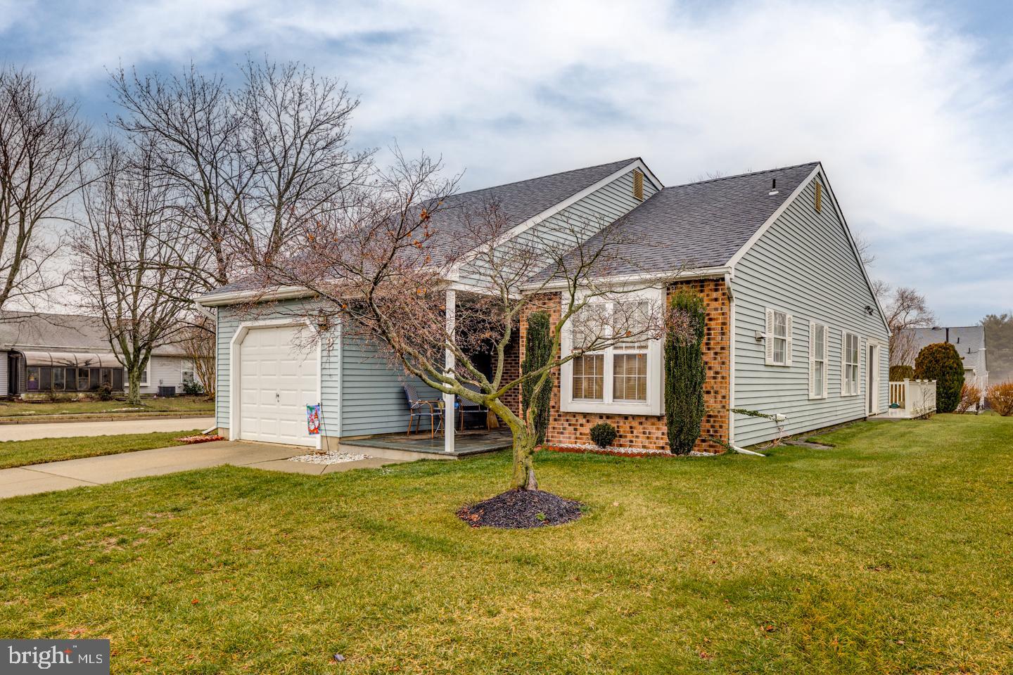 2 Sheppards Lane Mount Laurel, NJ 08054 - Photo 2 of 26
