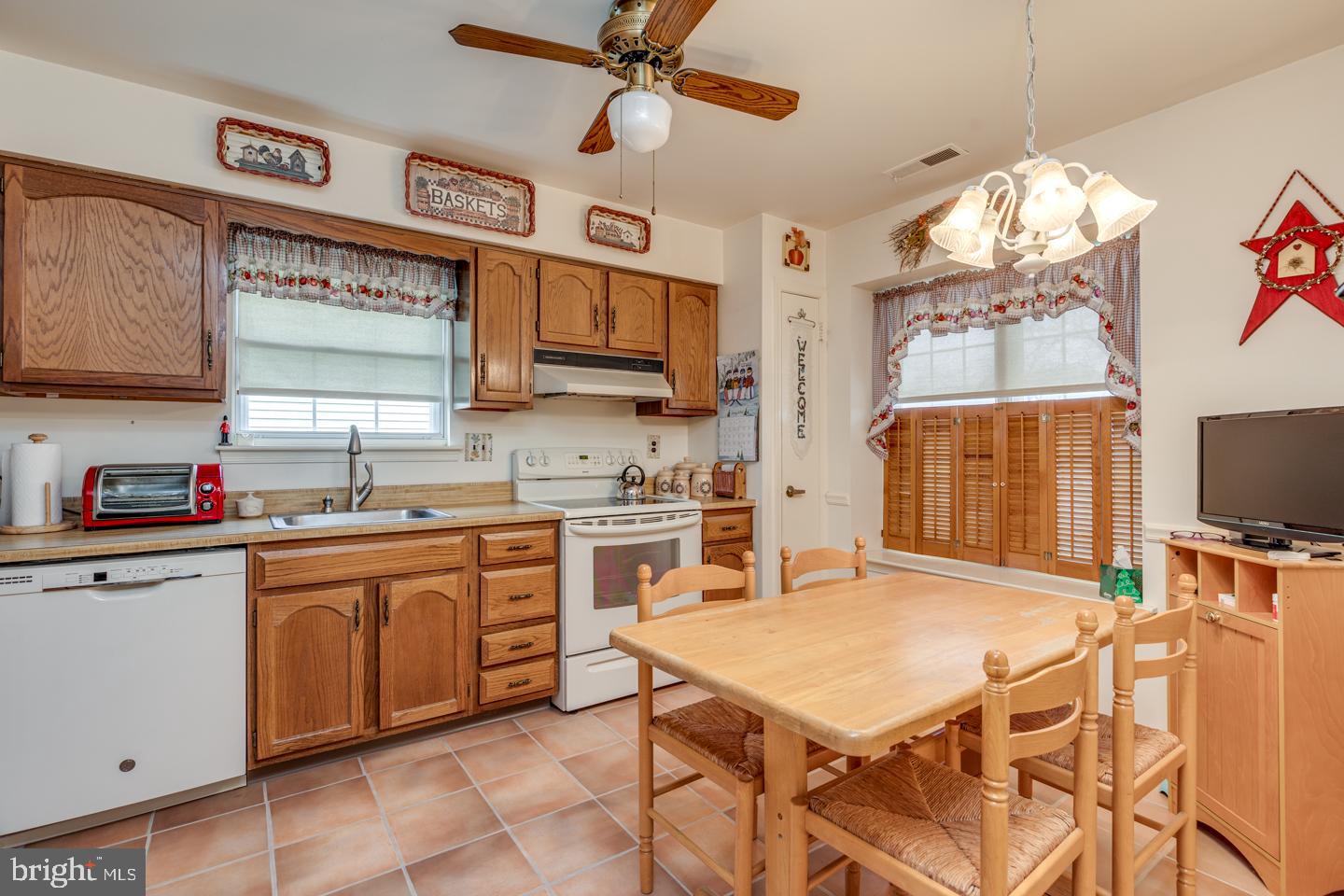 2 Sheppards Lane Mount Laurel, NJ 08054 - Photo 5 of 26