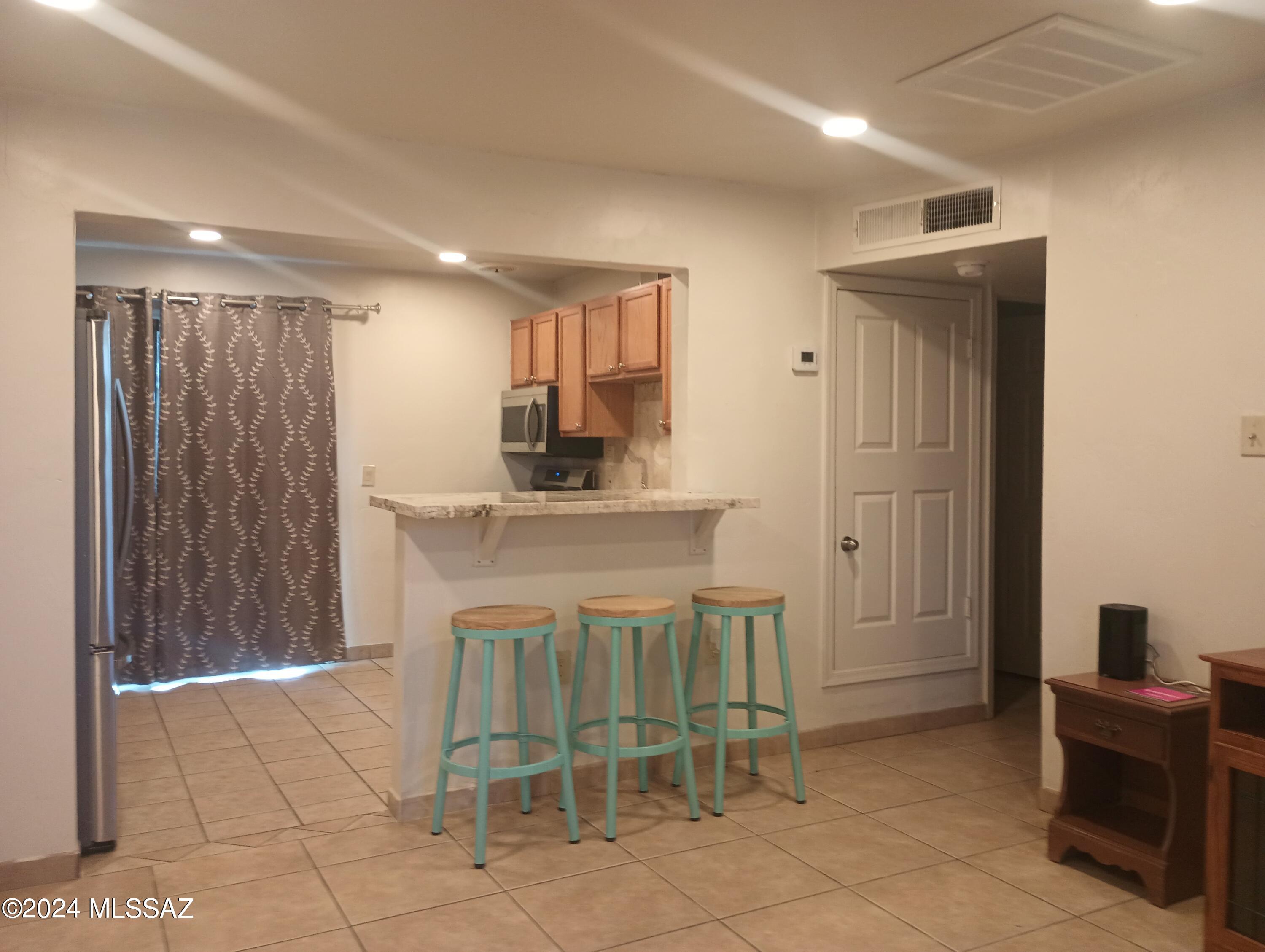 350 North Silverbell Road, Unit 83 Tucson, AZ 85745 - Photo 11 of 49 Gallery Image 11