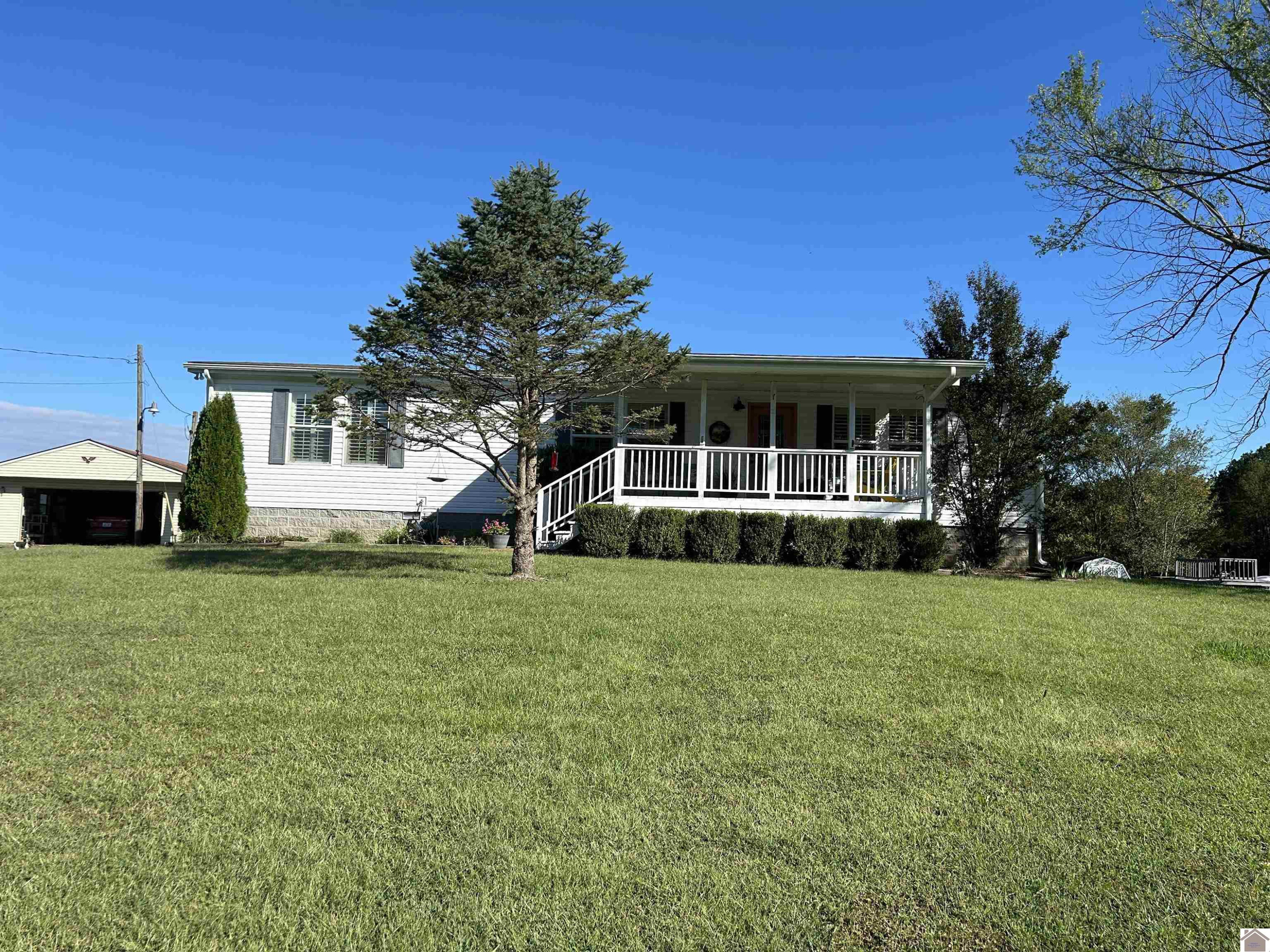 10 Sid Darnall Road Benton, KY 42025 - Photo 2 of 33 front