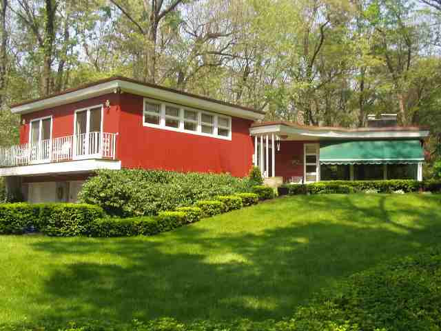 129 Old Niskayuna Road Colonie, NY 12211 - Photo 1 of 12 Photo 1