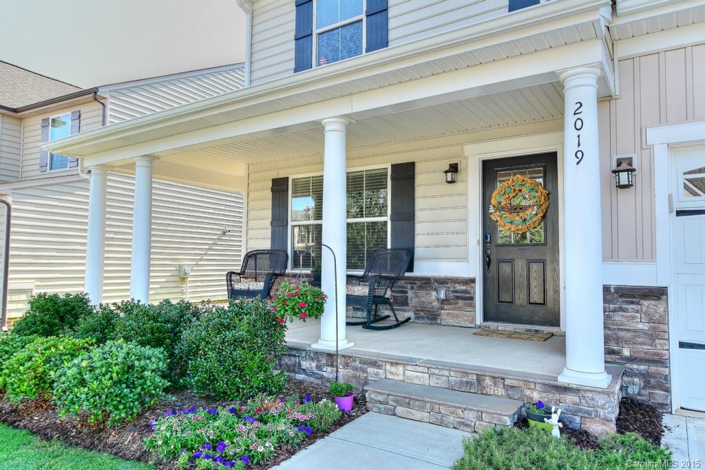 2019 Oakmere Road Waxhaw, NC 28173 - Photo 2 of 24 Gallery Image 2