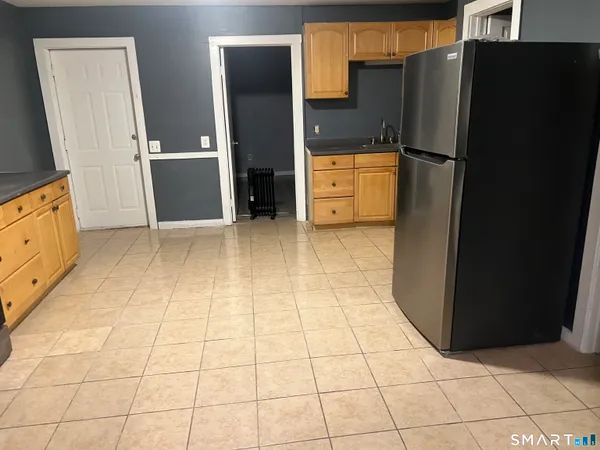 $1,750 | 11 7th Street, Unit 1, Derby, CT 06418