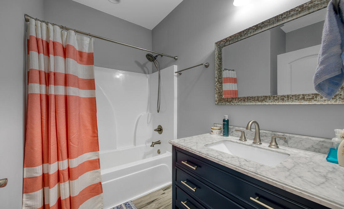 486 Beatrice Point Road Freeport, FL 32439 - Photo 23 of 34 23_BATHROOM2