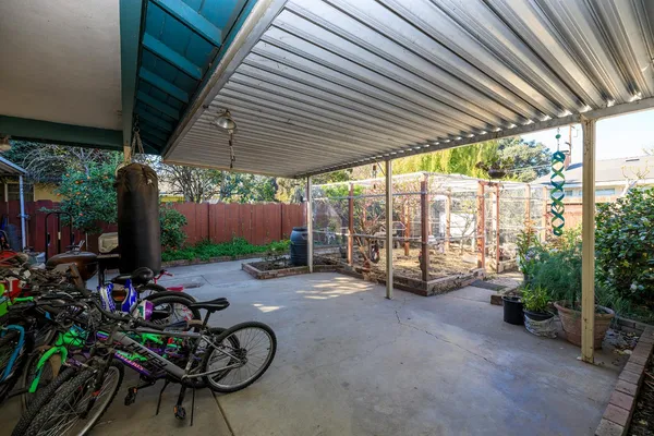 $385,000 | 1509 Sandalwood Drive, Modesto, CA 95350