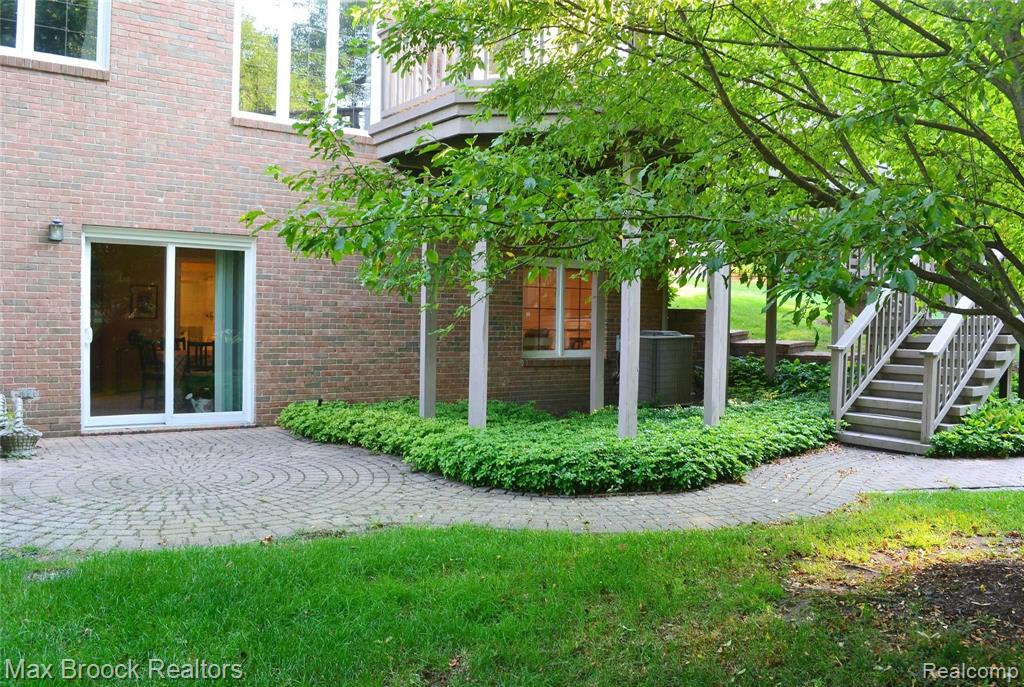 3795 Warwick Drive Rochester Hills, MI 48309 - Photo 48 of 51