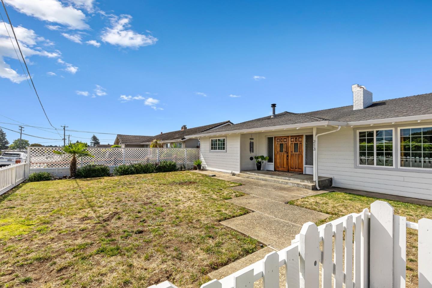 213 Calabasas Road Watsonville, CA 95076 - Photo 4 of 40 Gallery Image 4