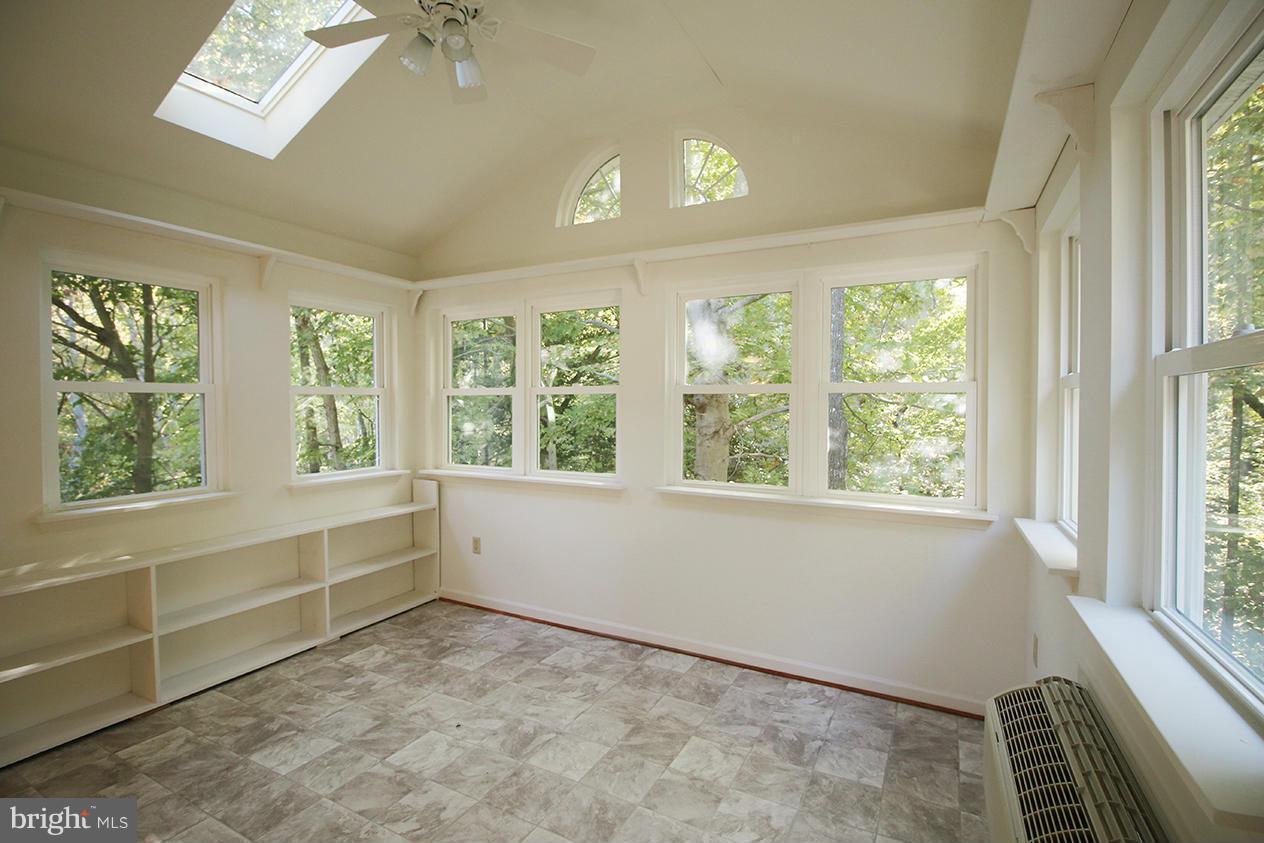 474 Redwood Road Lusby, MD 20657 - Photo 4 of 29 Interior (General)