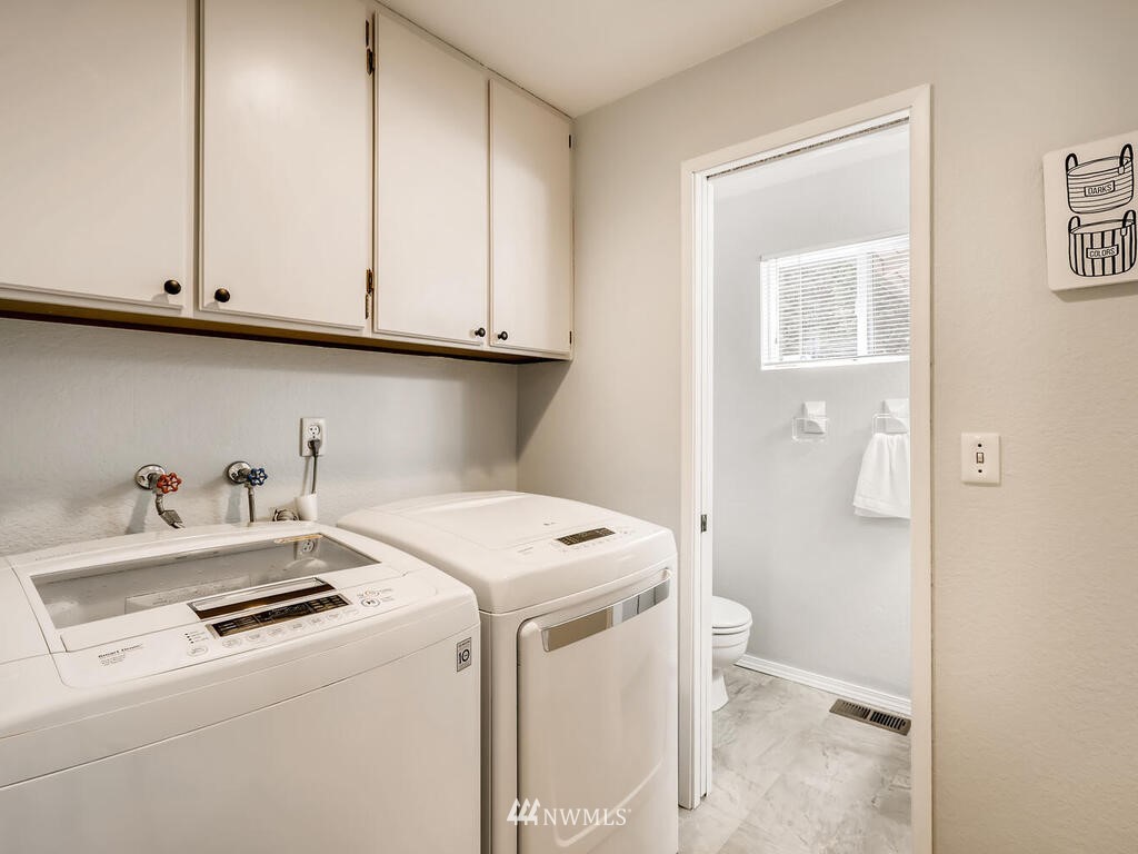 18709 129th Avenue Northeast Bothell, WA 98011 - Photo 22 of 28 Gallery Image 22