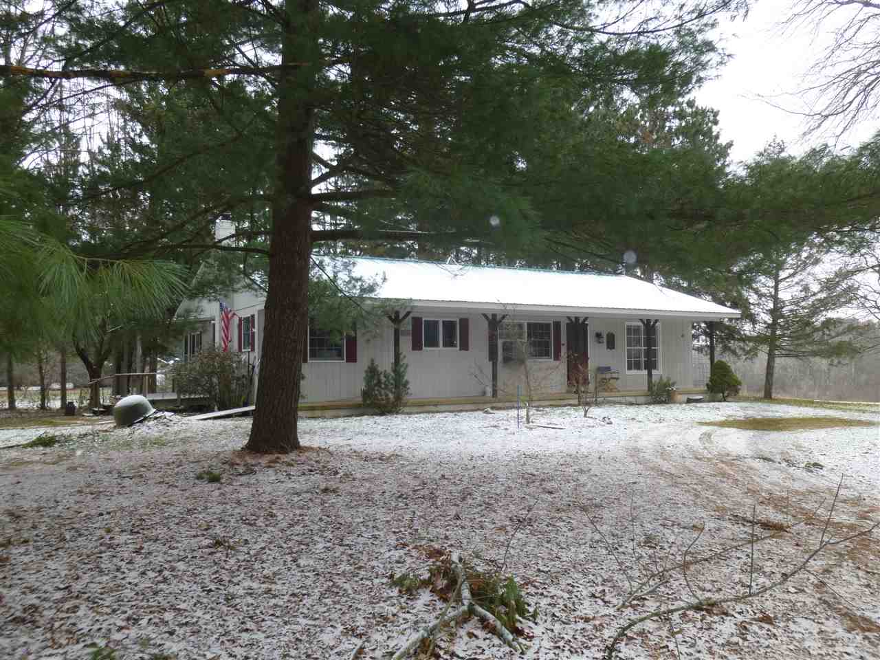 11890 Rathbon Road Byron, MI 48418 - Photo 3 of 37