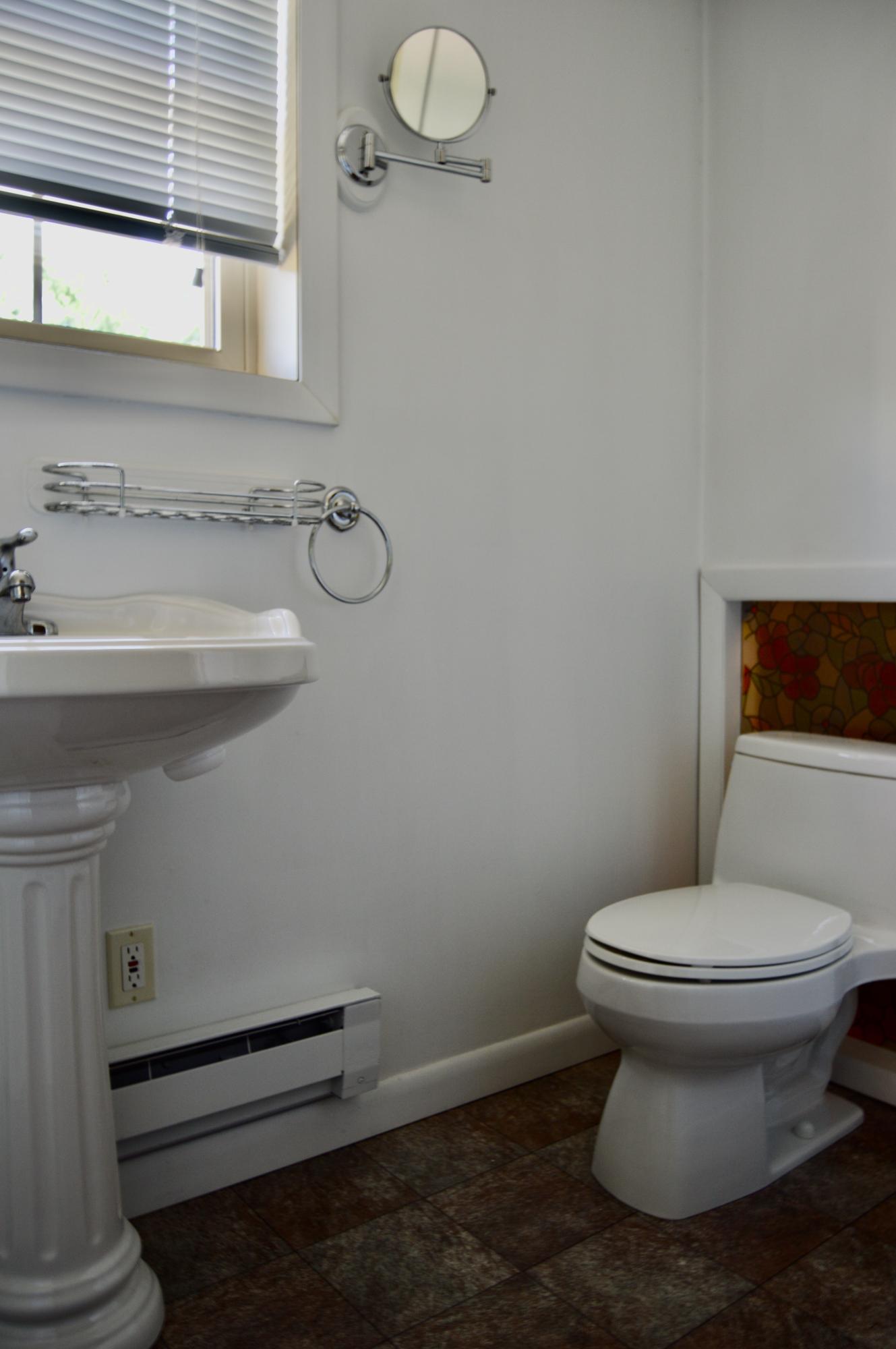 132 Stetson Road Lewiston, ME 04240 - Photo 34 of 48 Upstairs bathroom