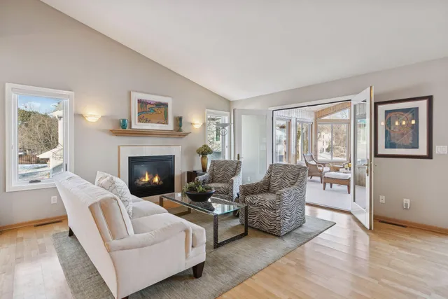 $1,399,000 | 1800 Commerce Boulevard, Mound, MN 55364