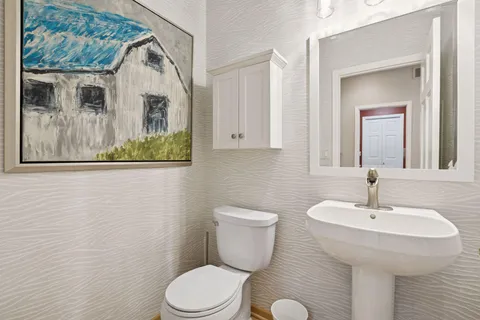 $1,399,000 | 1800 Commerce Boulevard, Mound, MN 55364