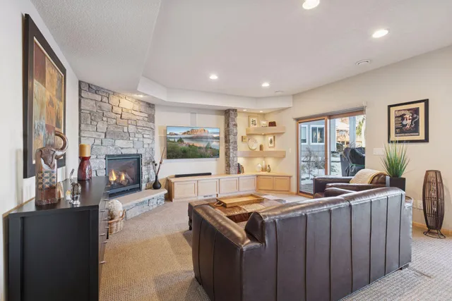 $1,399,000 | 1800 Commerce Boulevard, Mound, MN 55364