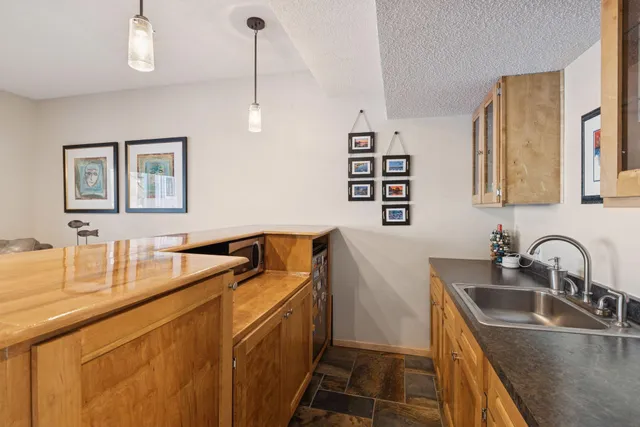 $1,399,000 | 1800 Commerce Boulevard, Mound, MN 55364