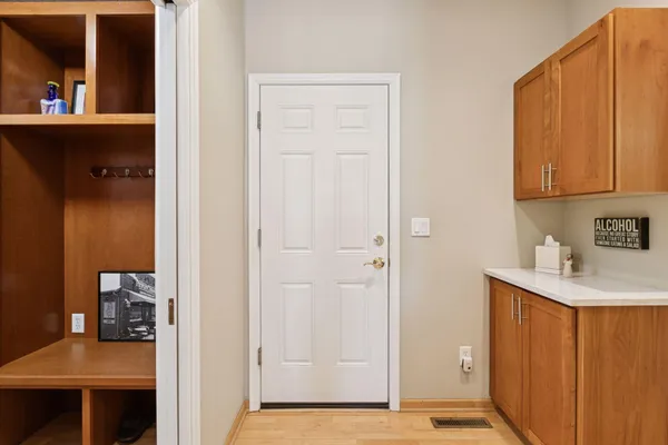 $1,399,000 | 1800 Commerce Boulevard, Mound, MN 55364