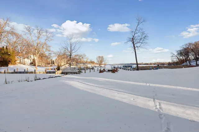 $1,399,000 | 1800 Commerce Boulevard, Mound, MN 55364