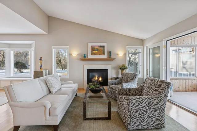 $1,399,000 | 1800 Commerce Boulevard, Mound, MN 55364