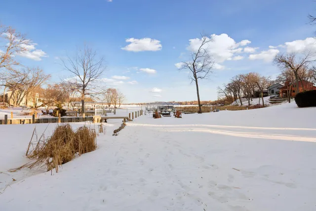 $1,399,000 | 1800 Commerce Boulevard, Mound, MN 55364