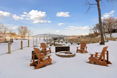 $1,399,000 | 1800 Commerce Boulevard, Mound, MN 55364