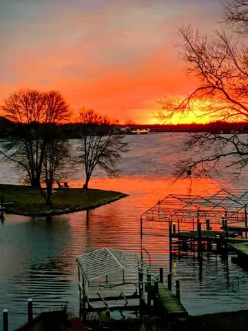 $1,399,000 | 1800 Commerce Boulevard, Mound, MN 55364