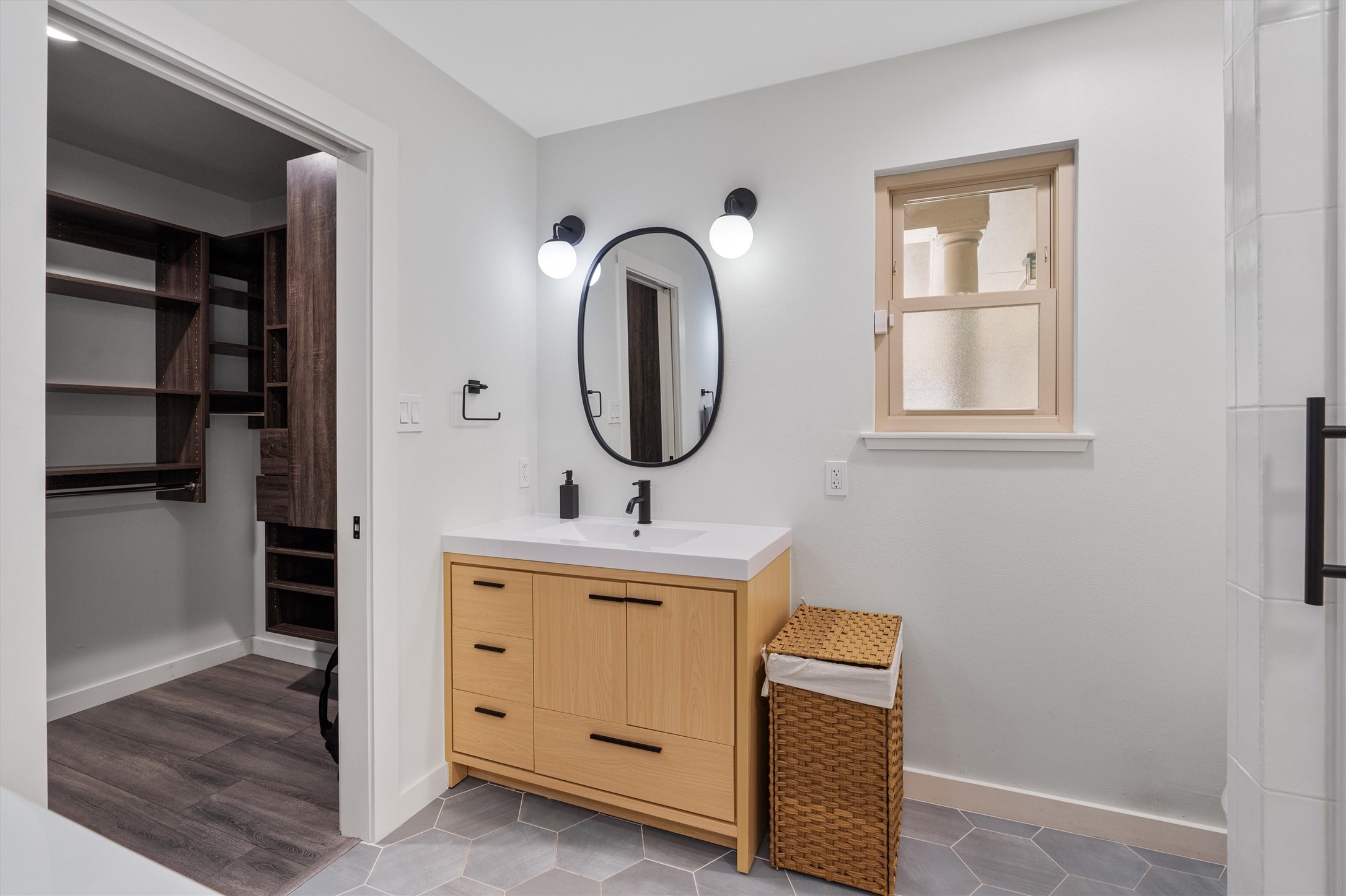 1619 Lupine Lane Austin, TX 78741 - Photo 17 of 40