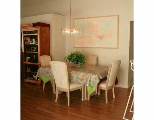 523 Talavera Road Weston, FL 33326 - Photo 5 of 8 Dining Room