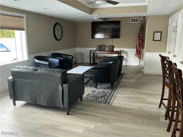 $2,100 | 2885 Palm Beach Boulevard, Unit 408, Fort Myers, FL 33916