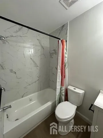 $3,250 | 31 Van Pelt Court, East Brunswick, NJ 08816