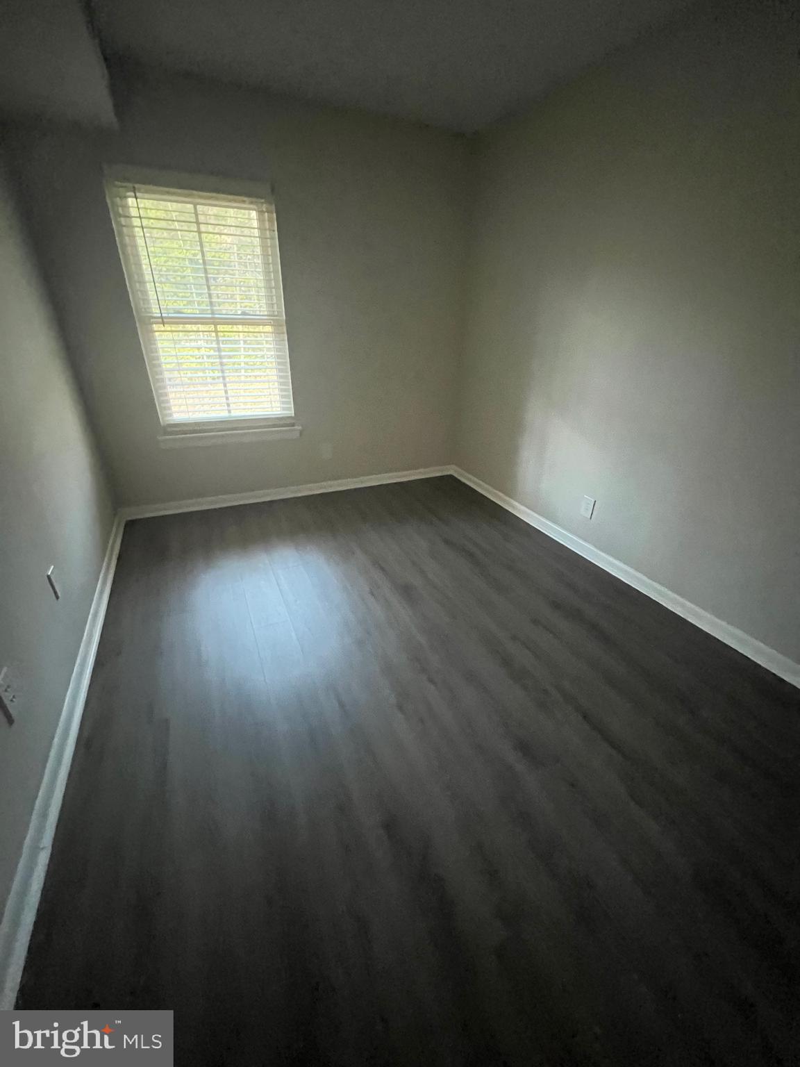 11656 Stoneview Square, Unit 96/22C Reston, VA 20191 - Photo 19 of 21 Second bedroom_new flooring