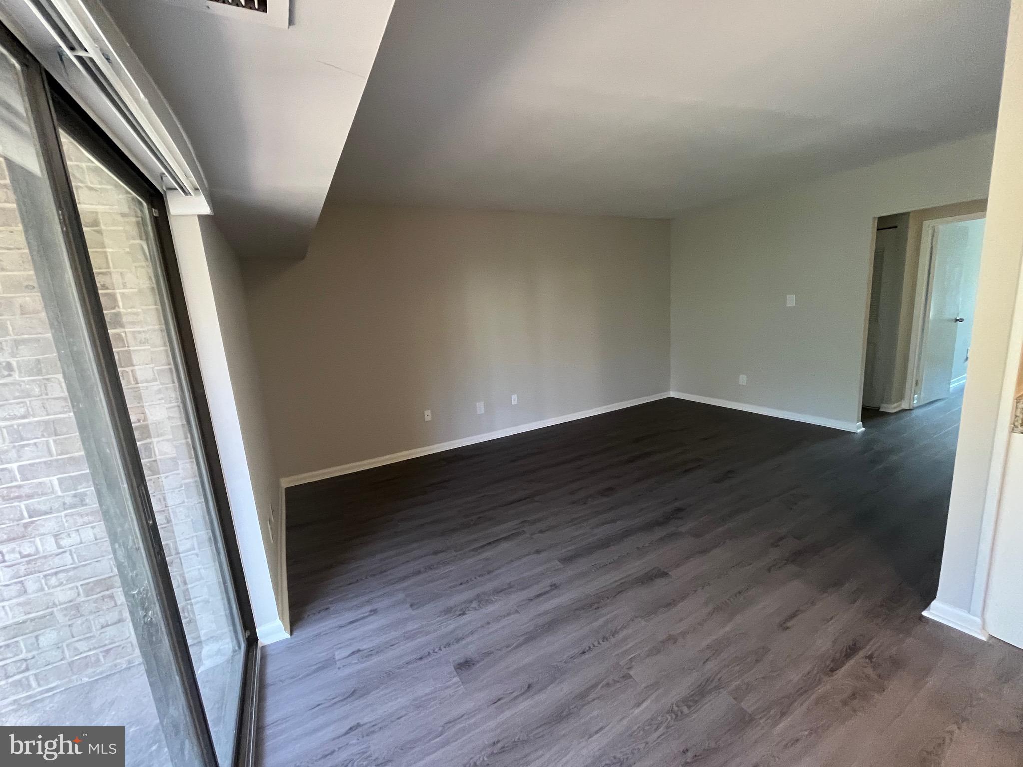 11656 Stoneview Square, Unit 96/22C Reston, VA 20191 - Photo 8 of 21 New Flooring
