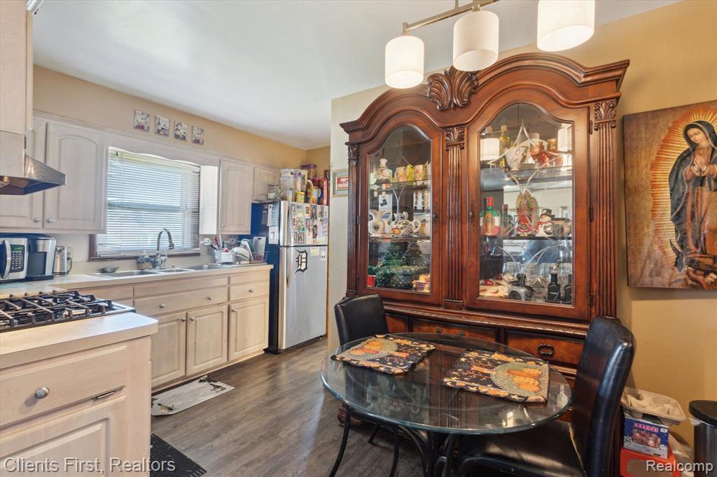19000 Champaign Road Allen Park, MI 48101 - Photo 11 of 42 Gallery Image 11